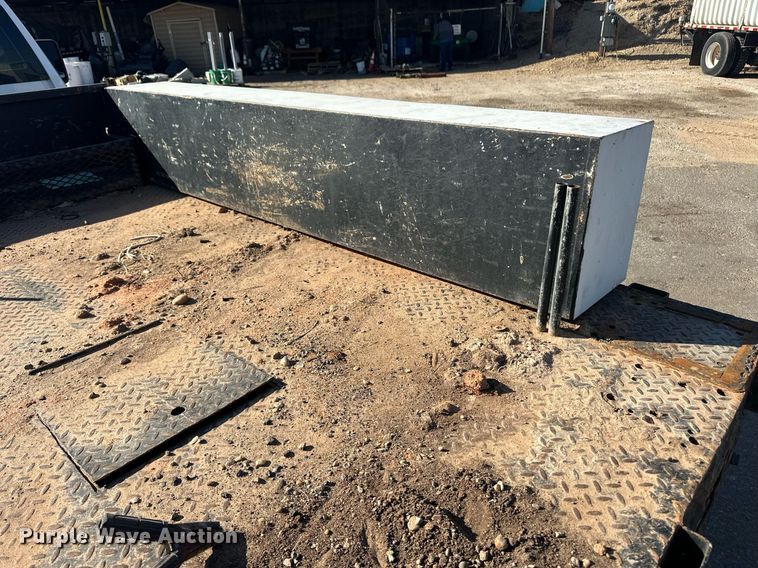 image for item EQ4604 2020 Chevrolet Silverado 3500HD flatbed pickup truck