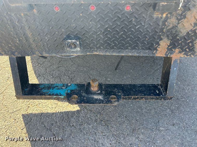 image for item EQ4604 2020 Chevrolet Silverado 3500HD flatbed pickup truck