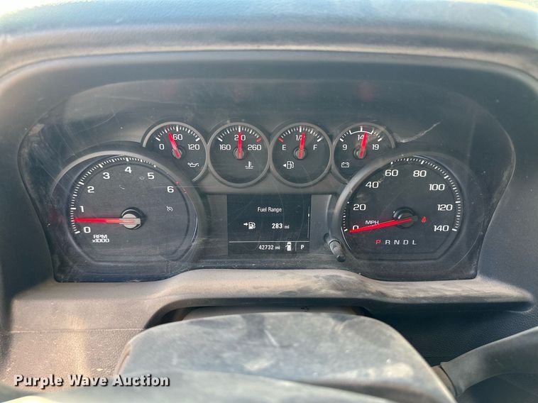 image for item EQ4604 2020 Chevrolet Silverado 3500HD flatbed pickup truck