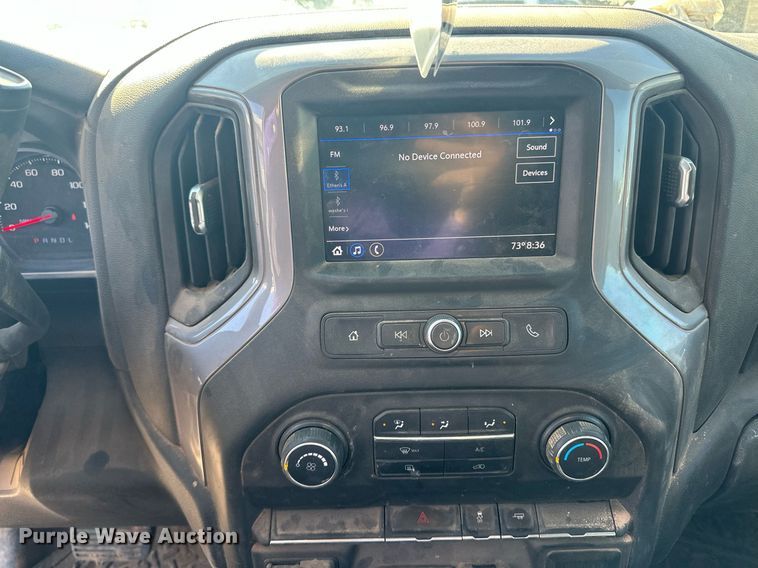 image for item EQ4604 2020 Chevrolet Silverado 3500HD flatbed pickup truck