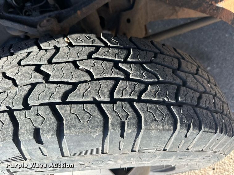 image for item EQ4604 2020 Chevrolet Silverado 3500HD flatbed pickup truck