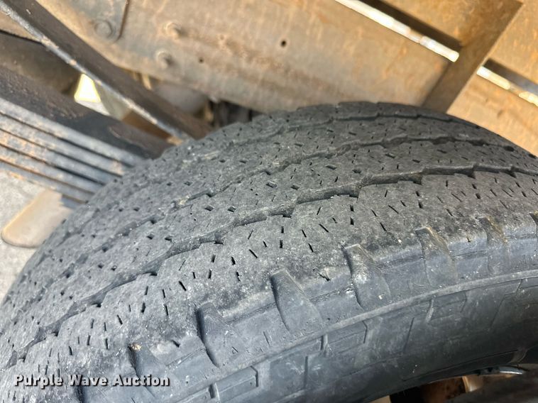 image for item EQ4604 2020 Chevrolet Silverado 3500HD flatbed pickup truck