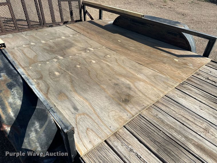 image for item EQ4609 1993 PJ utility trailer