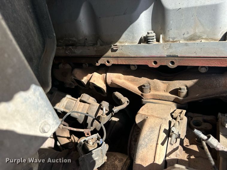 image for item EQ4610 2009 Mack CHU613 semi truck