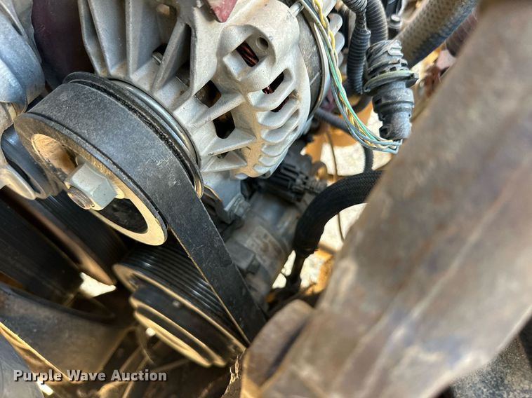 image for item EQ4610 2009 Mack CHU613 semi truck