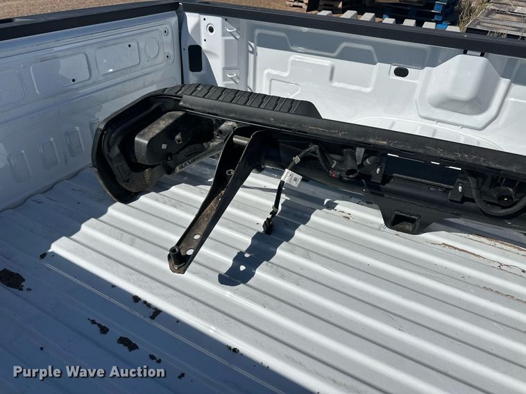 image for item EQ4611 Pickup truck bed