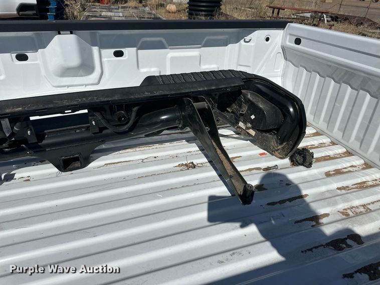 image for item EQ4611 Pickup truck bed