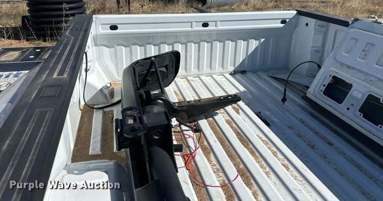 image for item EQ4612 Pickup truck bed