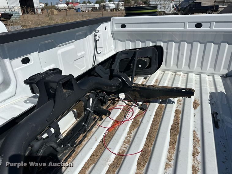 image for item EQ4612 Pickup truck bed