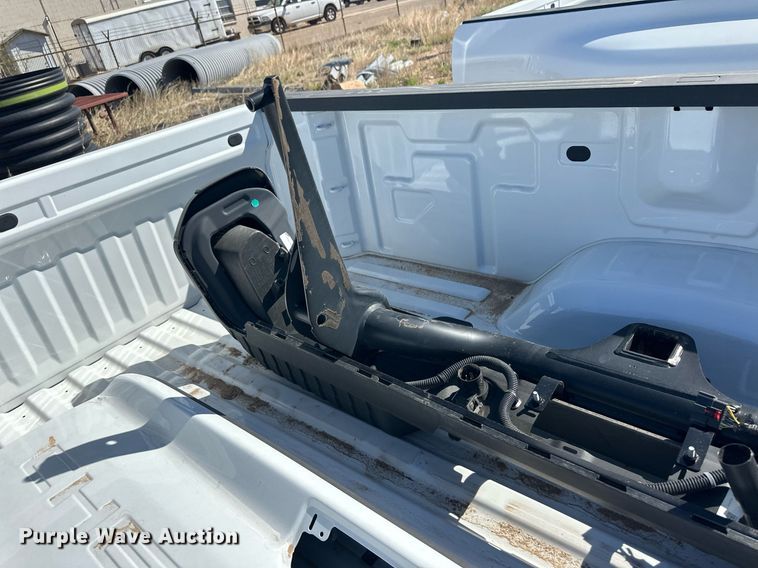 image for item EQ4613 Pickup truck bed