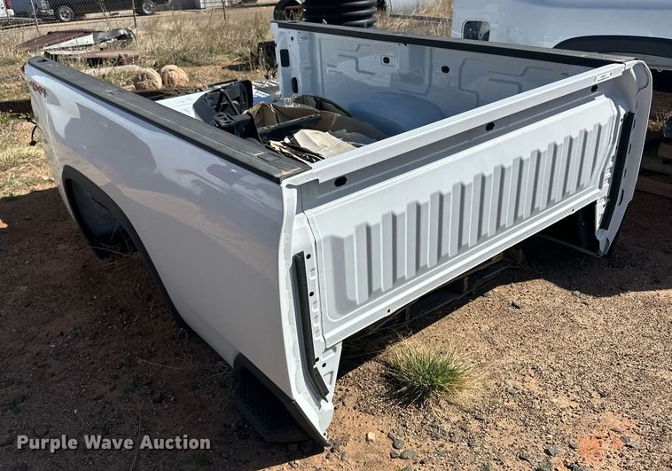 image for item EQ4614 Pickup truck bed