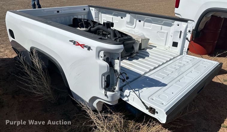 image for item EQ4614 Pickup truck bed