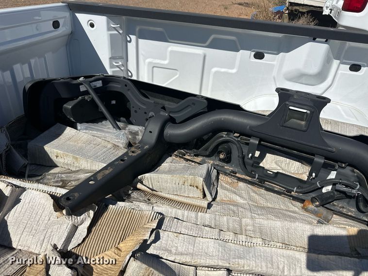 image for item EQ4614 Pickup truck bed