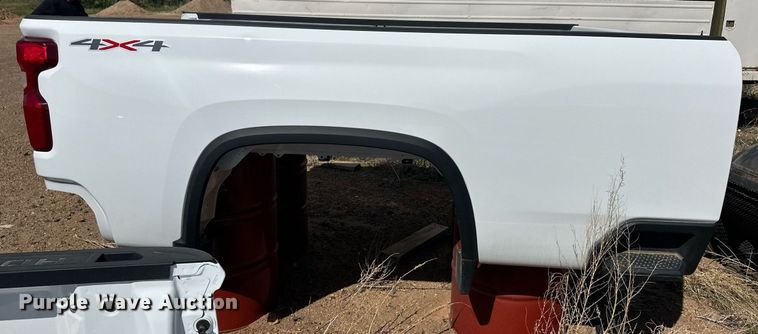 image for item EQ4615  Pickup truck bed