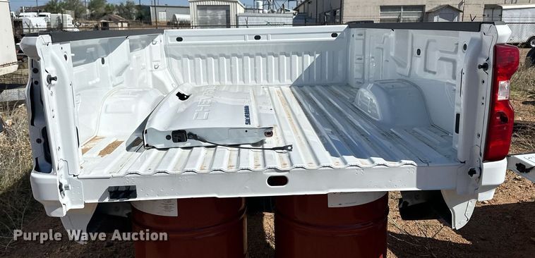 image for item EQ4615  Pickup truck bed