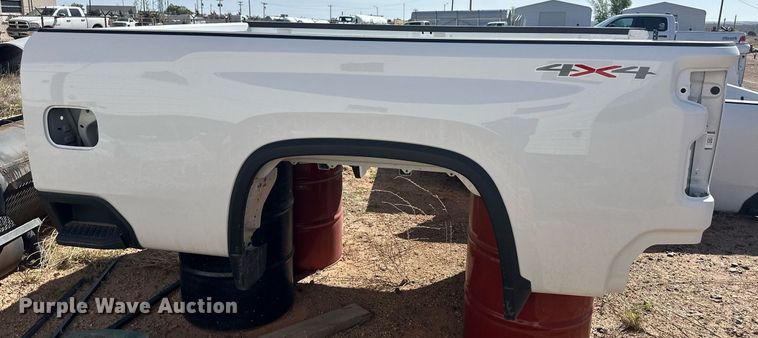 image for item EQ4615  Pickup truck bed