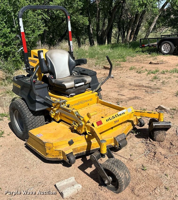 image for item EQ4616 2018 Hustler Super Z Hyperdrive ZTR lawn mower
