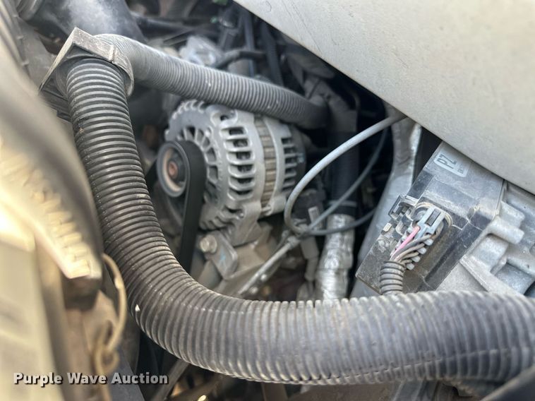 image for item EQ4618 2004 Chevrolet Express 3500 van