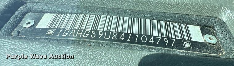 image for item EQ4618 2004 Chevrolet Express 3500 van