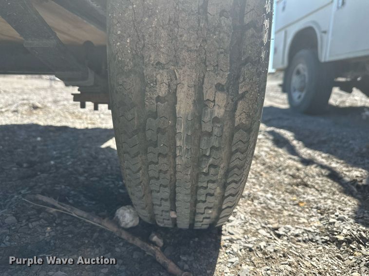 image for item ER5208 2014 Load Trail utility trailer