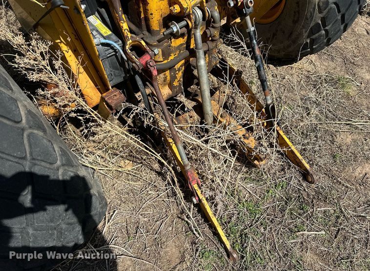 image for item ER5214 International Harvester 2444 tractor