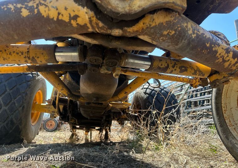 image for item ER5214 International Harvester 2444 tractor