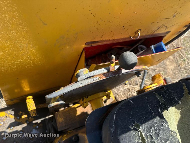 image for item ER5214 International Harvester 2444 tractor