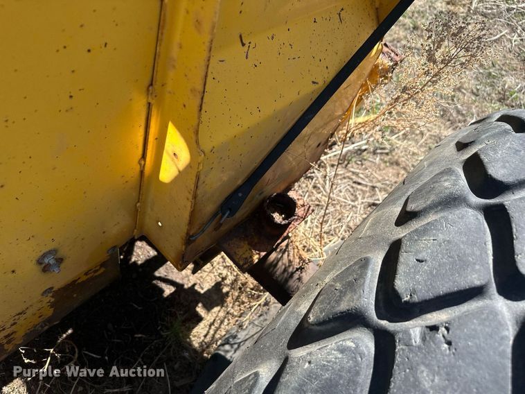 image for item ER5214 International Harvester 2444 tractor