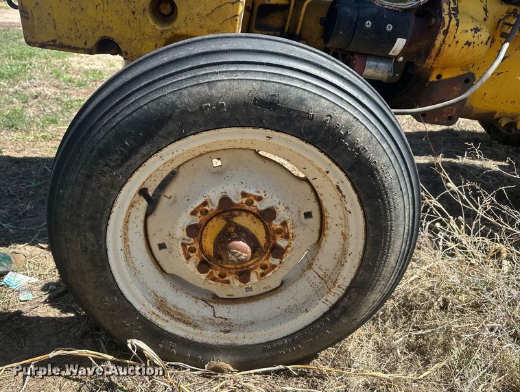 image for item ER5214 International Harvester 2444 tractor