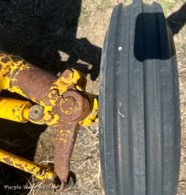 image for item ER5214 International Harvester 2444 tractor