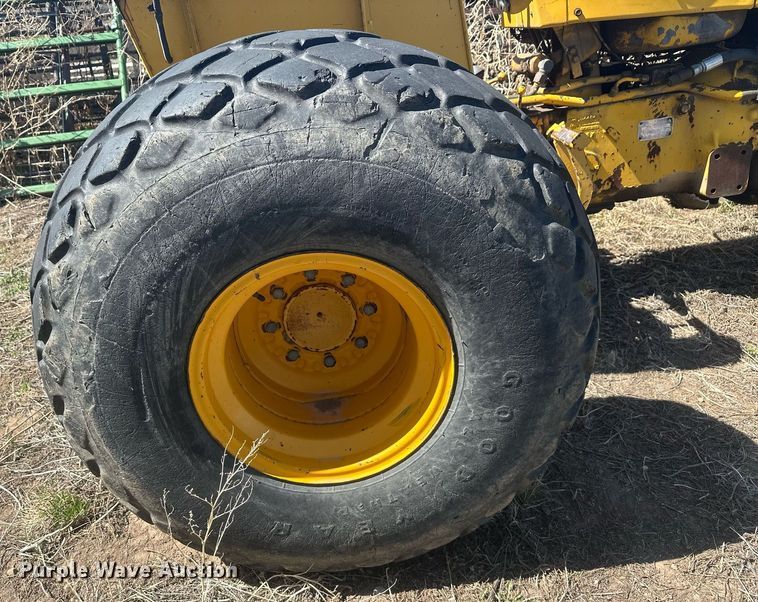 image for item ER5214 International Harvester 2444 tractor