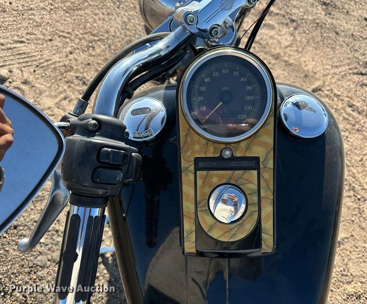 image for item ER8036 2002 Harley Davidson FXSTB Night Train motorcycle