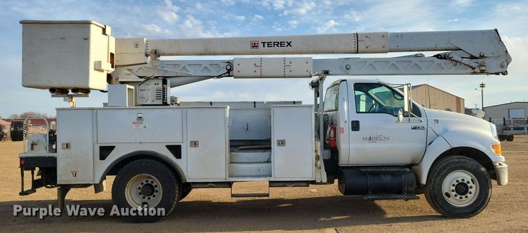 image for item NB9996 2006 Ford F750 Super Duty XL bucket truck