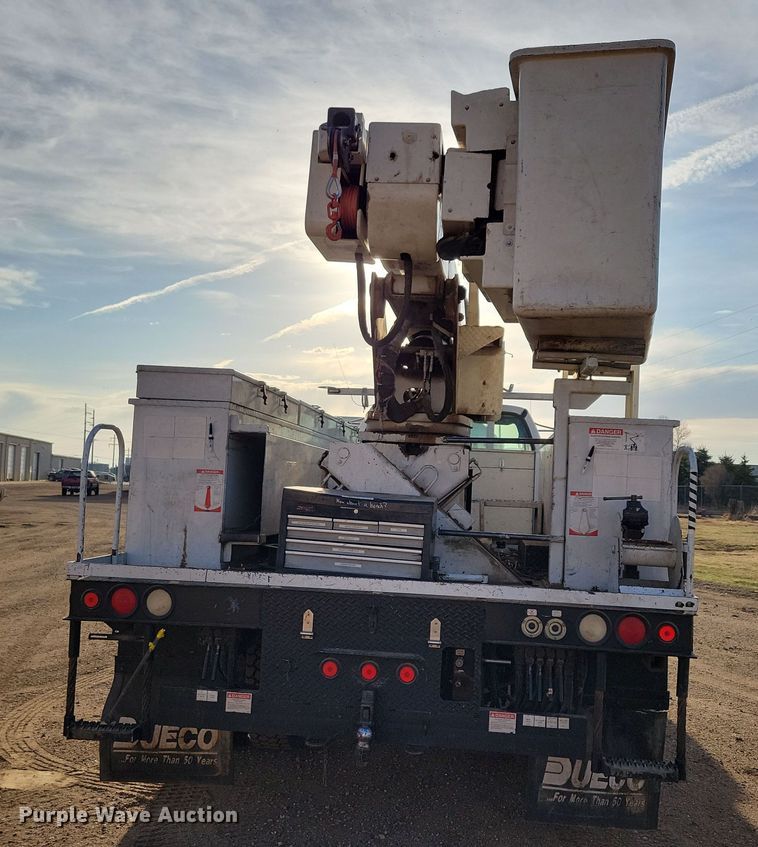 image for item NB9996 2006 Ford F750 Super Duty XL bucket truck