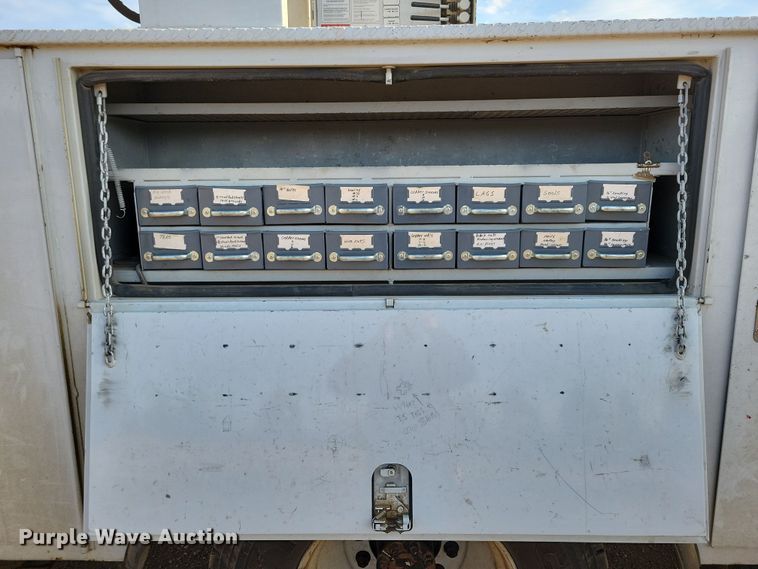 image for item NB9996 2006 Ford F750 Super Duty XL bucket truck