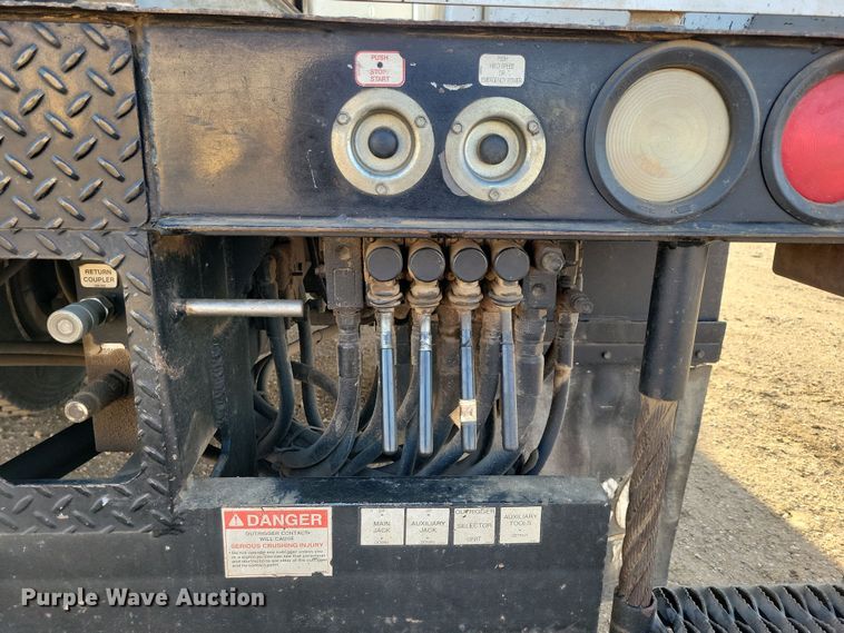 image for item NB9996 2006 Ford F750 Super Duty XL bucket truck