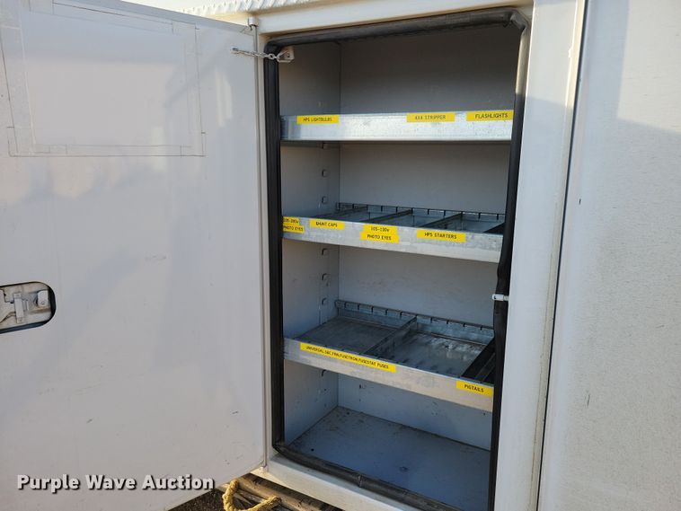 image for item NB9996 2006 Ford F750 Super Duty XL bucket truck