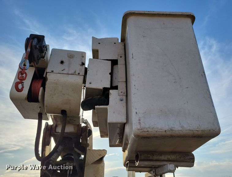 image for item NB9996 2006 Ford F750 Super Duty XL bucket truck