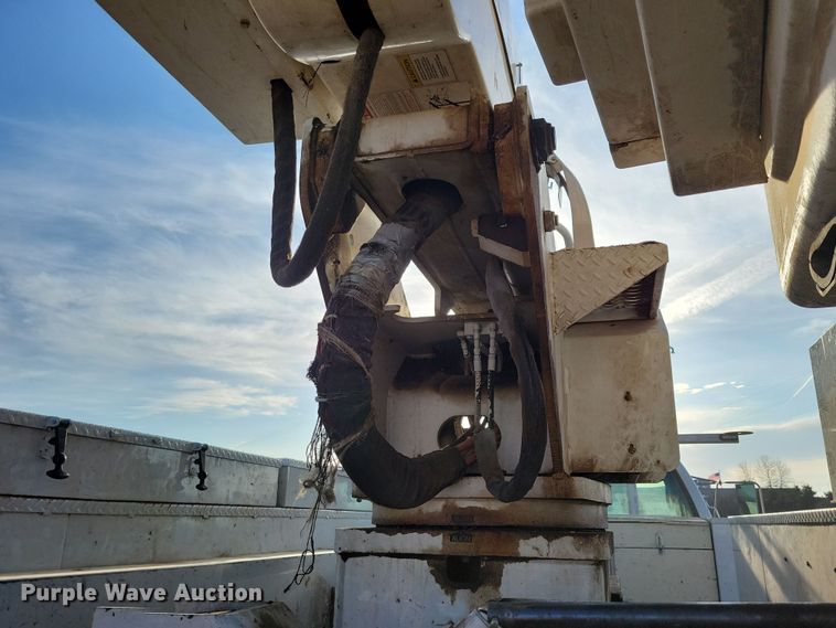 image for item NB9996 2006 Ford F750 Super Duty XL bucket truck