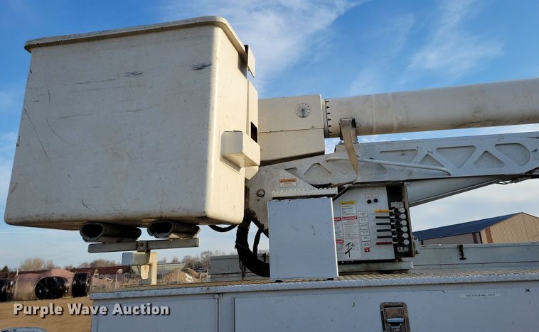 image for item NB9996 2006 Ford F750 Super Duty XL bucket truck