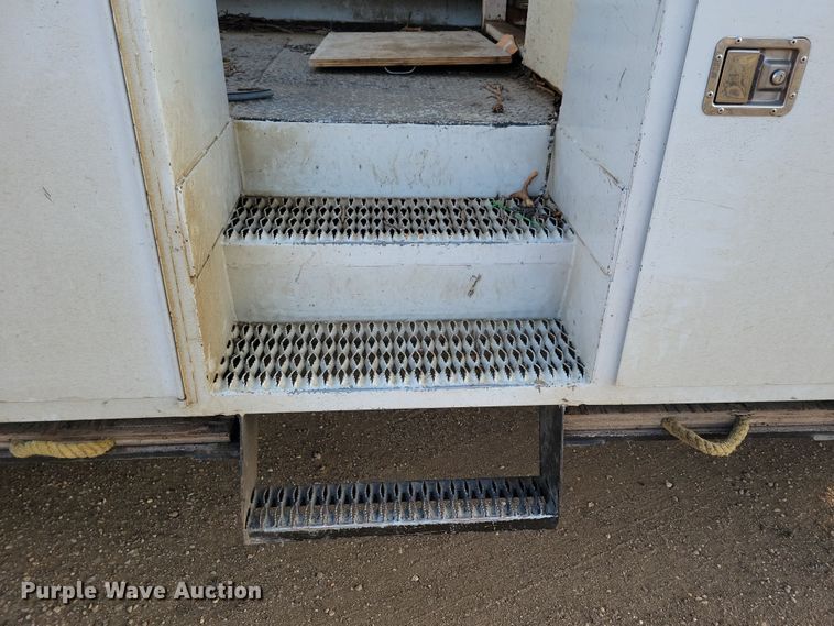 image for item NB9996 2006 Ford F750 Super Duty XL bucket truck