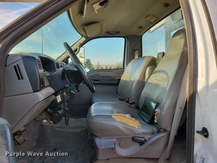 image for item NB9996 2006 Ford F750 Super Duty XL bucket truck