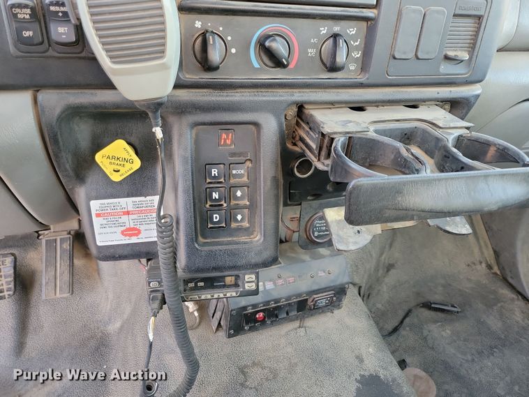 image for item NB9996 2006 Ford F750 Super Duty XL bucket truck