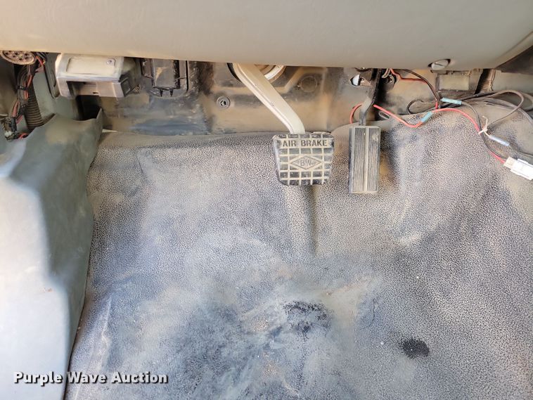 image for item NB9996 2006 Ford F750 Super Duty XL bucket truck