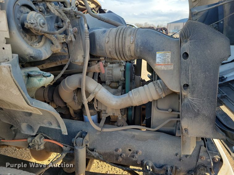 image for item NB9996 2006 Ford F750 Super Duty XL bucket truck