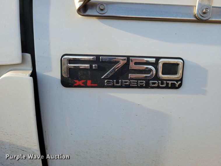 image for item NB9996 2006 Ford F750 Super Duty XL bucket truck