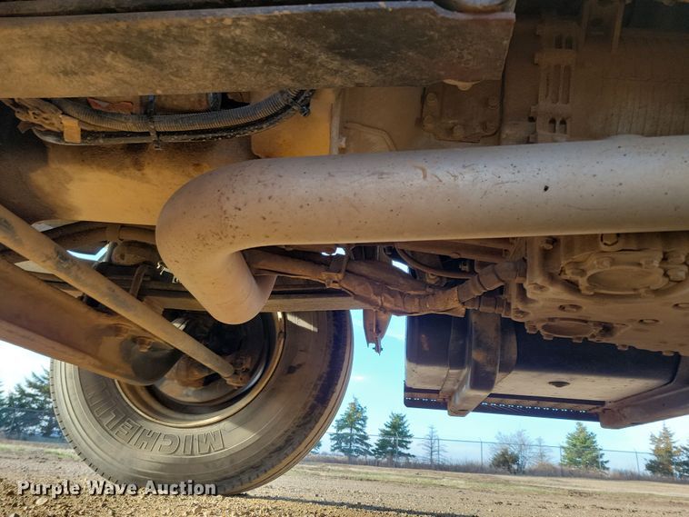 image for item NB9996 2006 Ford F750 Super Duty XL bucket truck