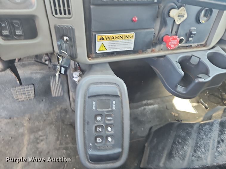 image for item NI9495 2012 International 7400 WorkStar dump truck