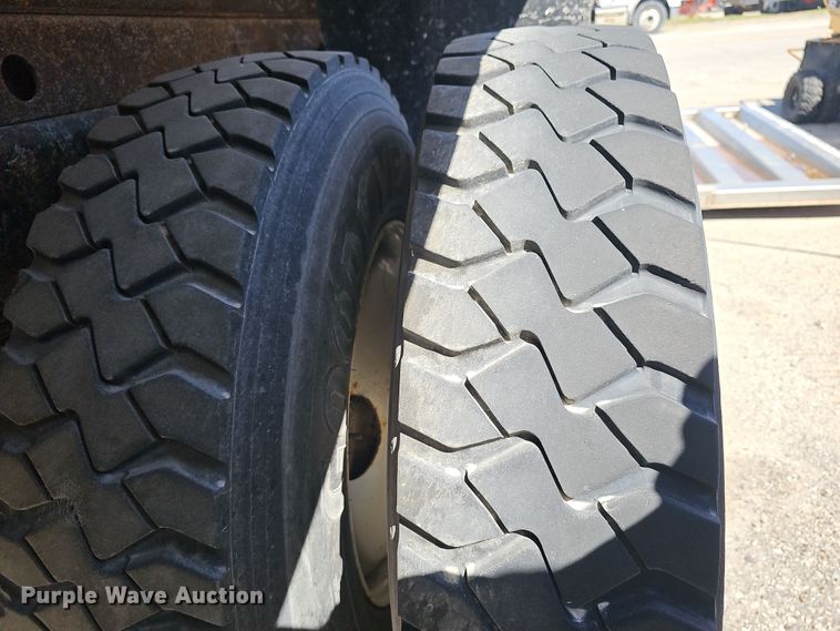 image for item NI9495 2012 International 7400 WorkStar dump truck