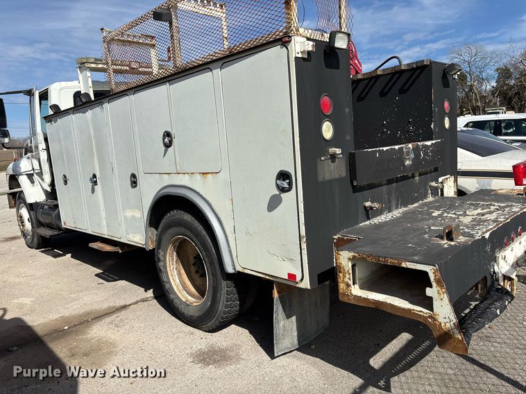 image for item NO9721 2010 International 7400 utility / service truck